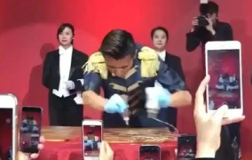 快乐吃瓜娱乐新闻最新消息,快乐吃瓜,明星隐私再掀波澜!